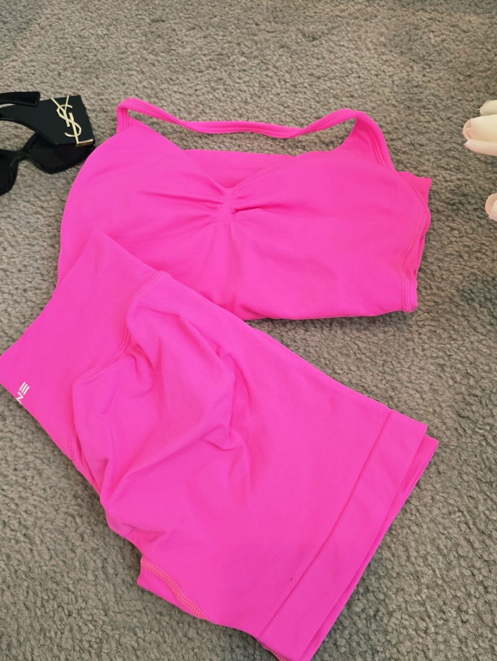 Rare DFYNE SET SHORTS 4'5 IMPACT AND STRAPPY TOP Bright Pink - Picture 10 of 10